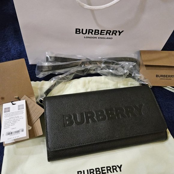 Brand New Burberry Wallet Bag With Tags and original receipt - Burberry - Picture 5 of 6